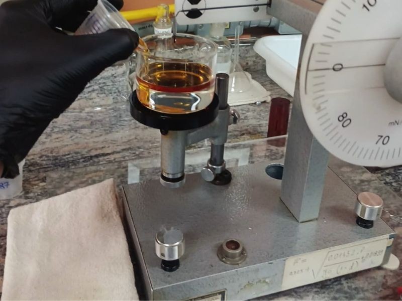 Análise de óleo de transformador